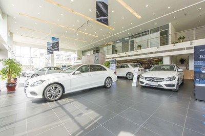 奔馳中升奉星店盛大開業(yè)，開啟豪華汽車銷售新篇章